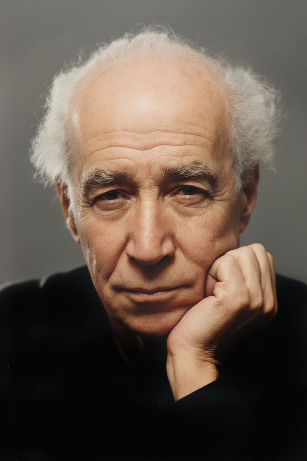 et billede af Kemal Emin Bara