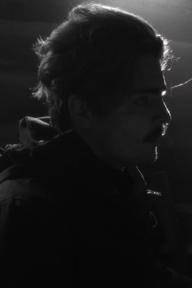 et billede af Elliot Eyre