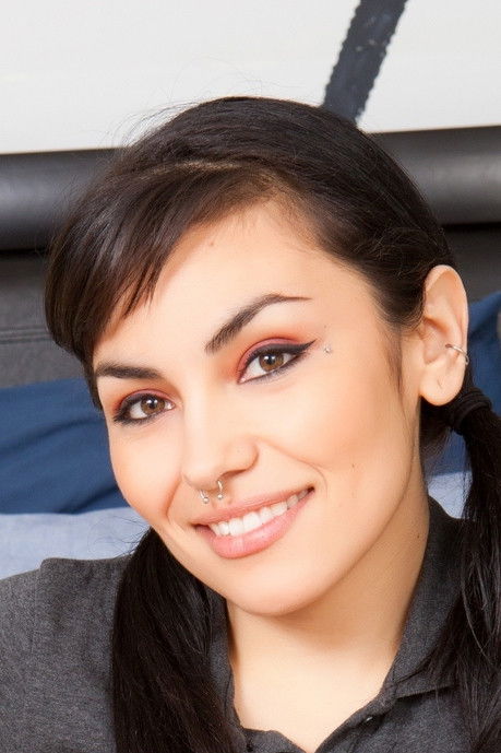 et billede af Akira Raine