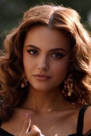 et billede af Alexandra Coman