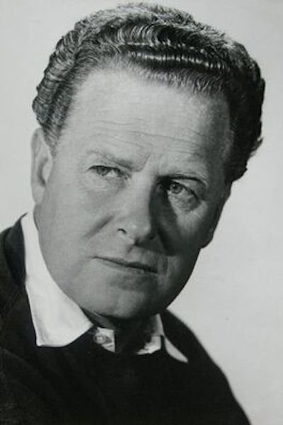 et billede af Basil Dearden