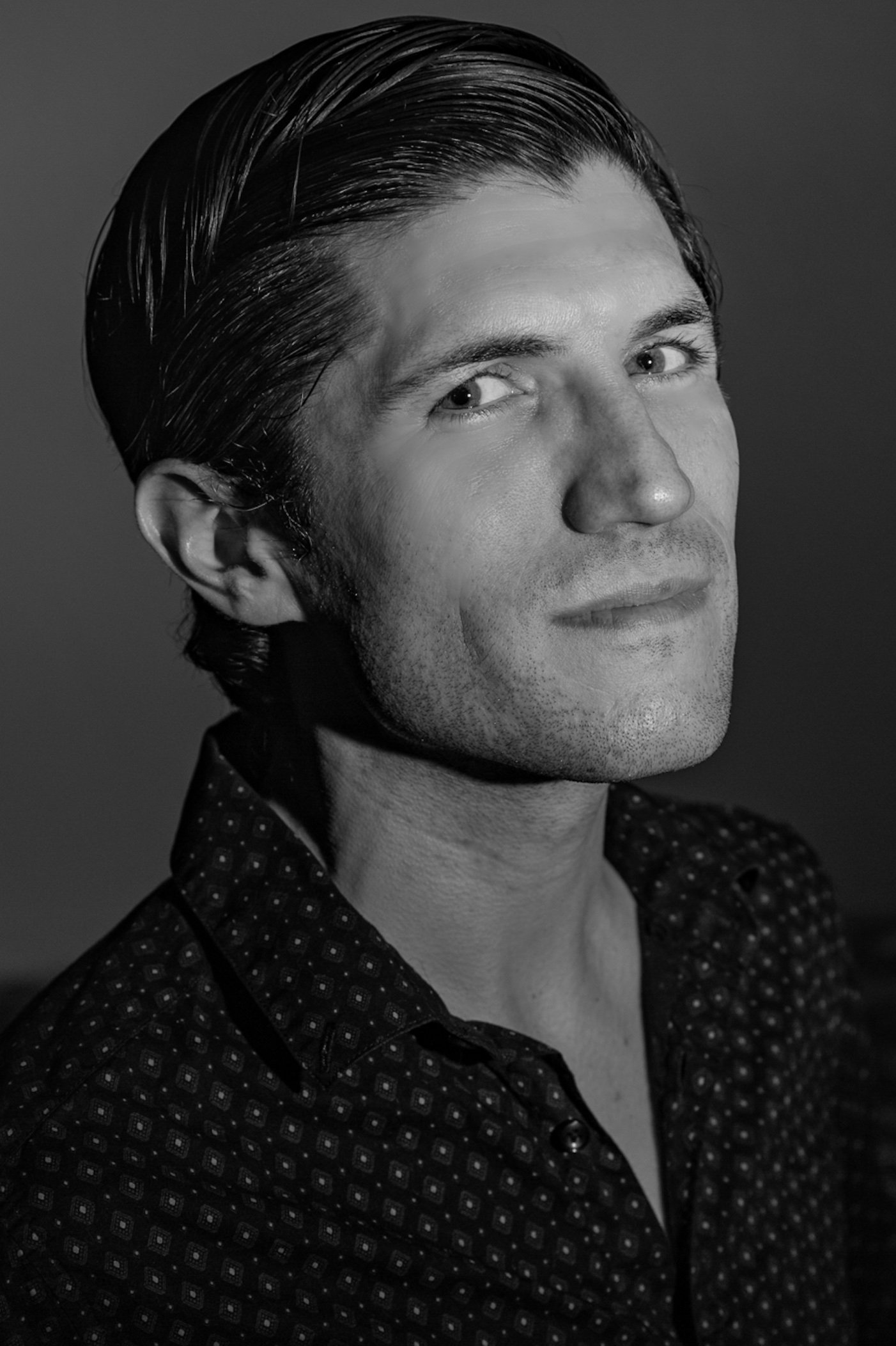 et billede af Dane Bowling