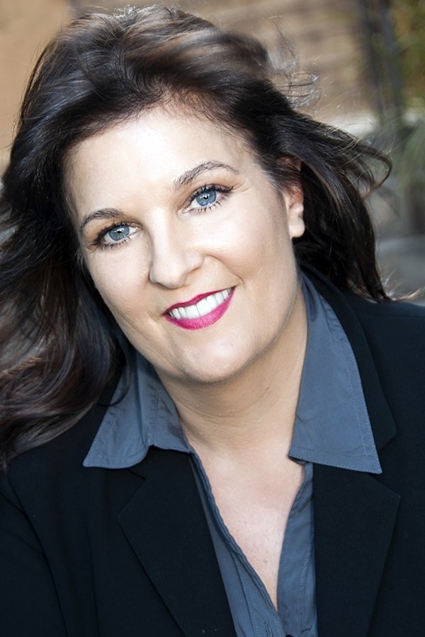April Audia as Mayor's Wife (uncredited)