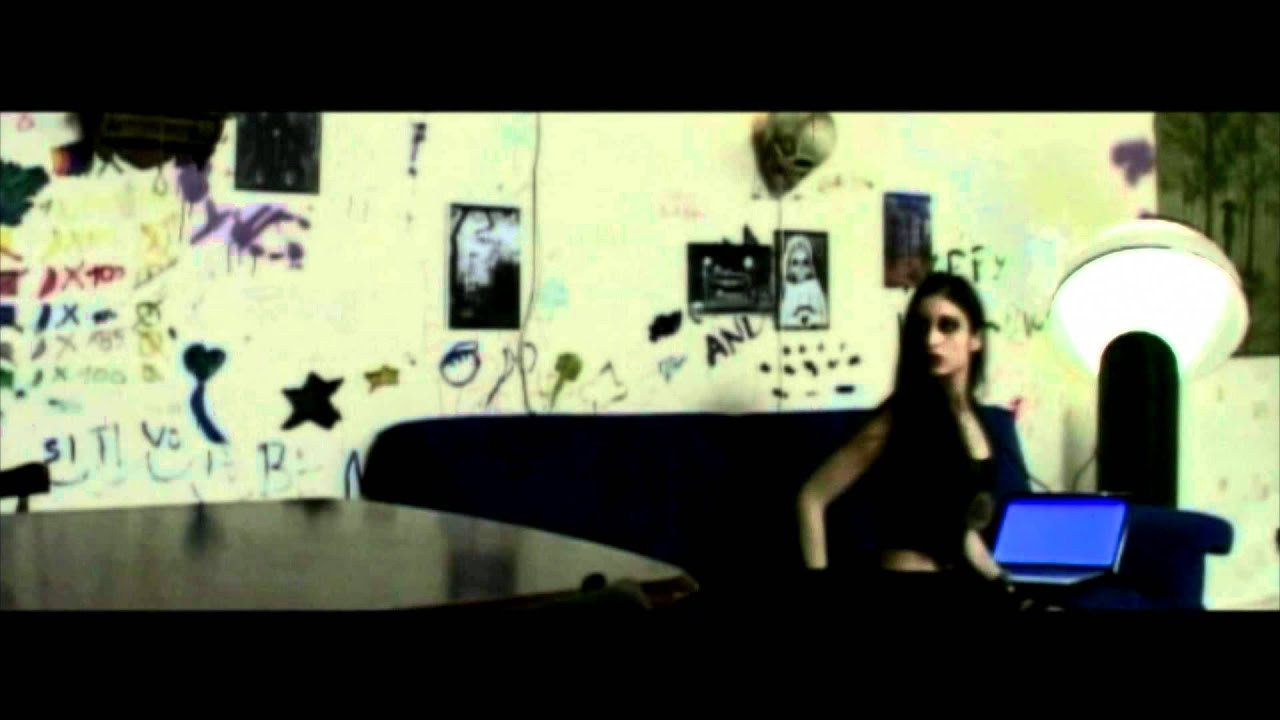 Antitesi Backdrop Blur