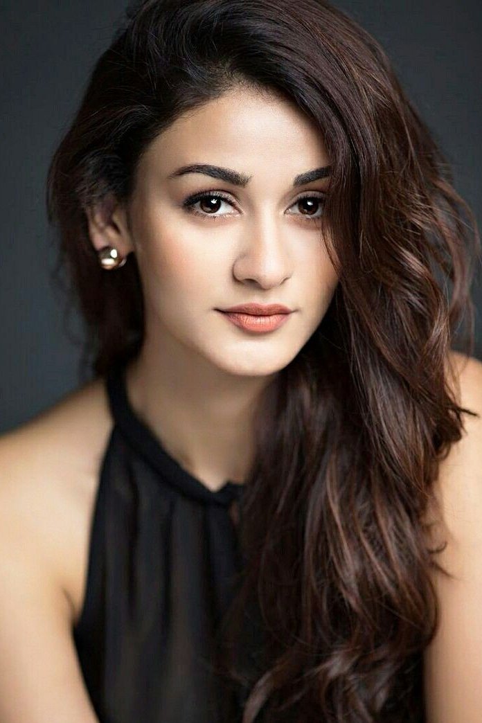 et billede af Aditi Arya