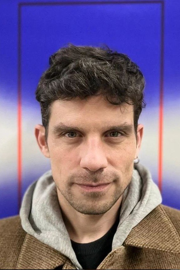 Fabián Carrasco's picture in the cast