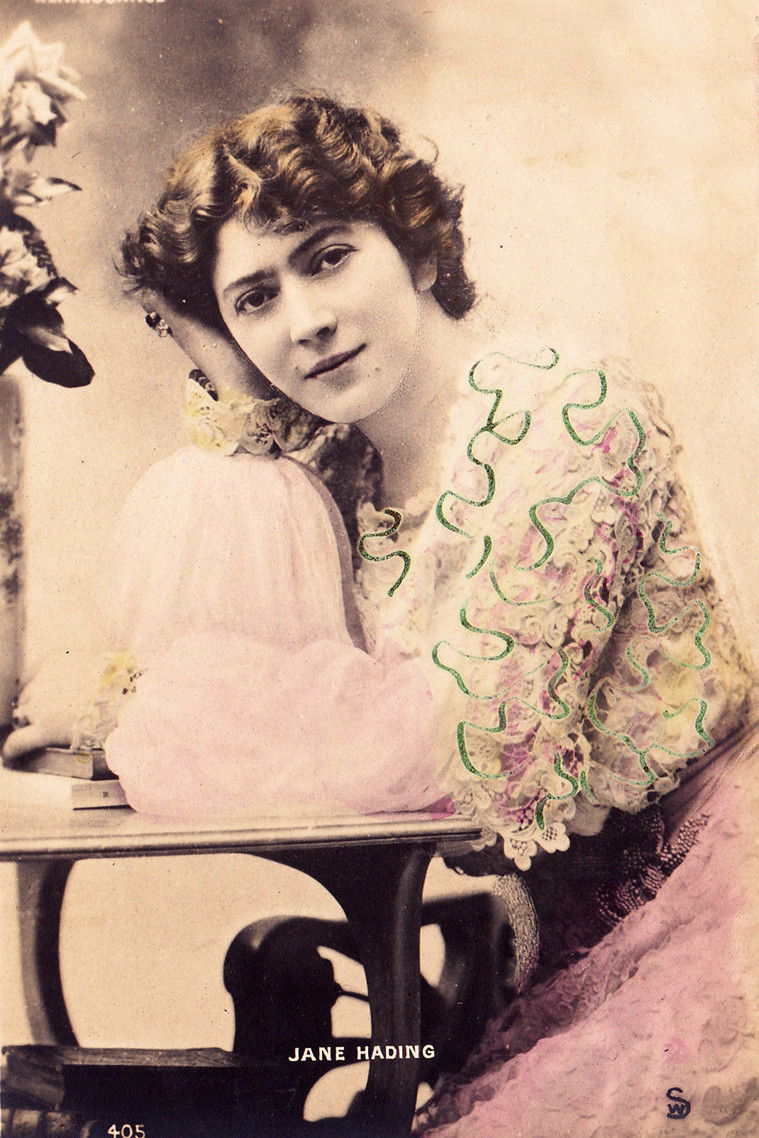 et billede af Jeanne Hading