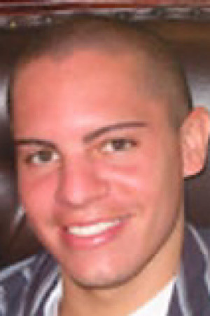 et billede af Manny Roman