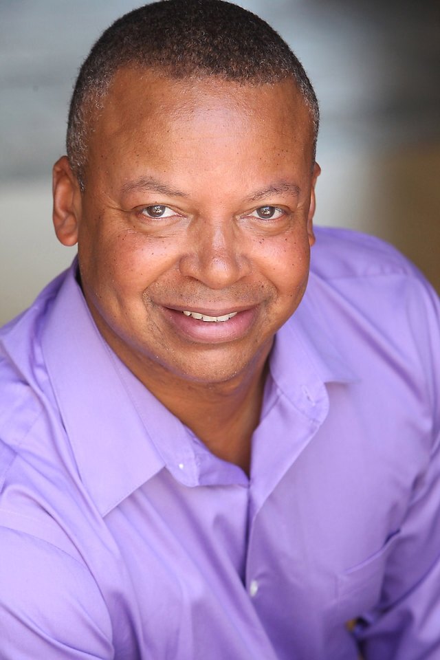 et billede af Fredrick Burns