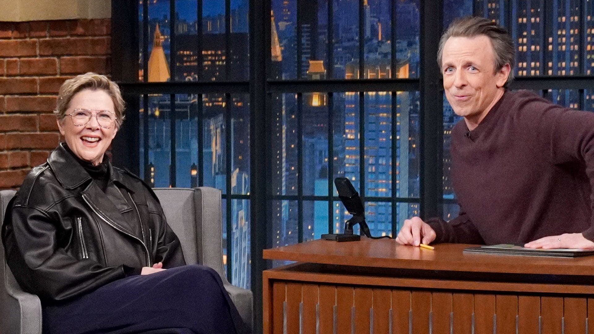 Late Night with Seth Meyers Season 11 :Episode 73  Annette Bening, Julio Torres
