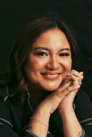 et billede af Antoinette Jadaone