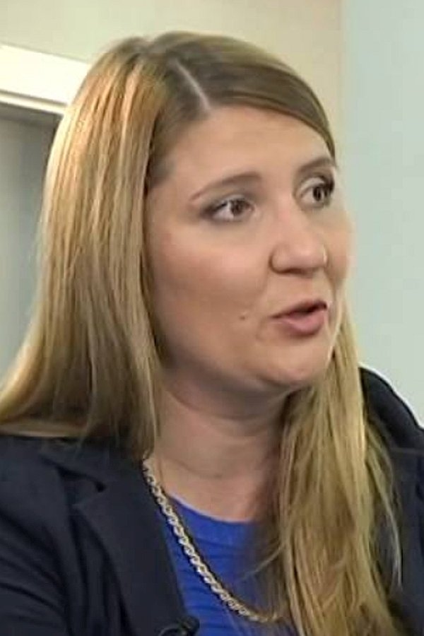 Andrea Chalupa → Andreea Kalupa backdrop