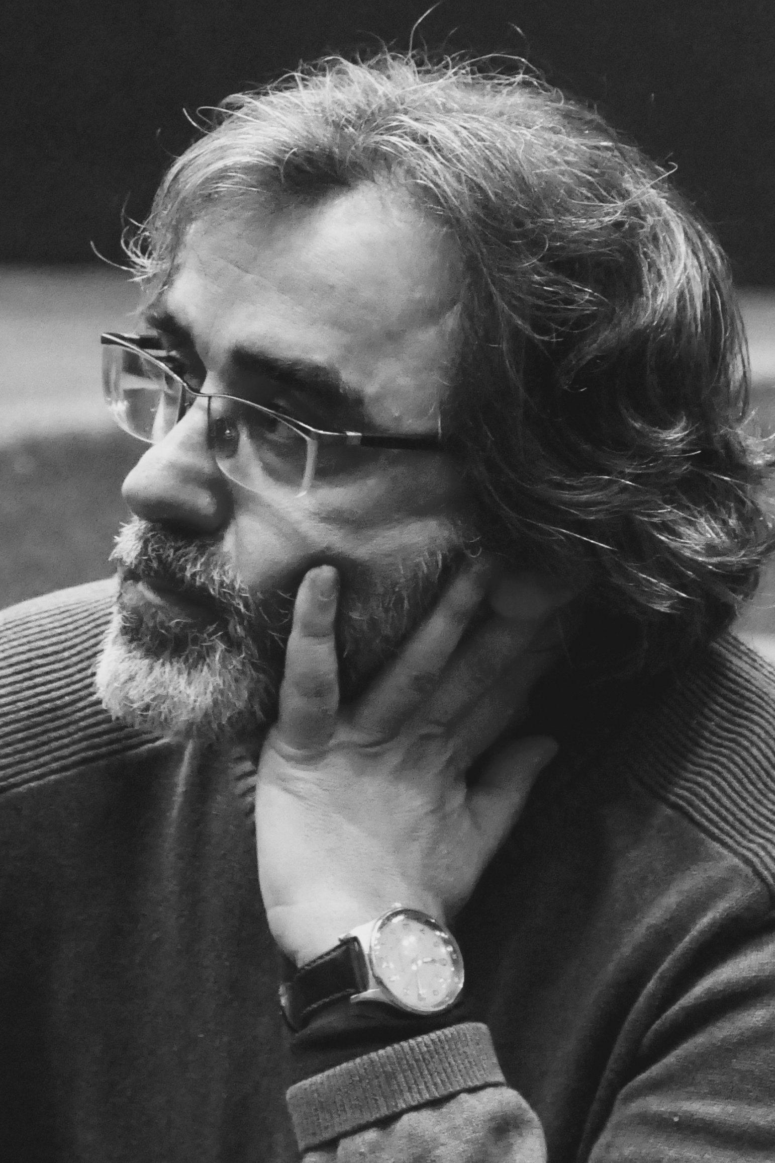 et billede af Dimitris Koutsiambasakos