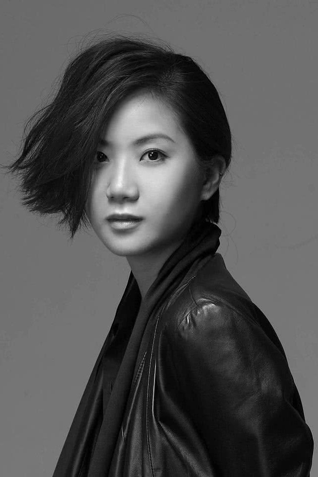 et billede af Ellen Joyce Loo