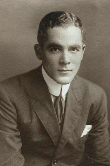 et billede af Shelly Hull