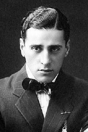 et billede af Geoffrey Stein