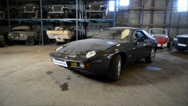 Vintage Mecanic - Porsche 928