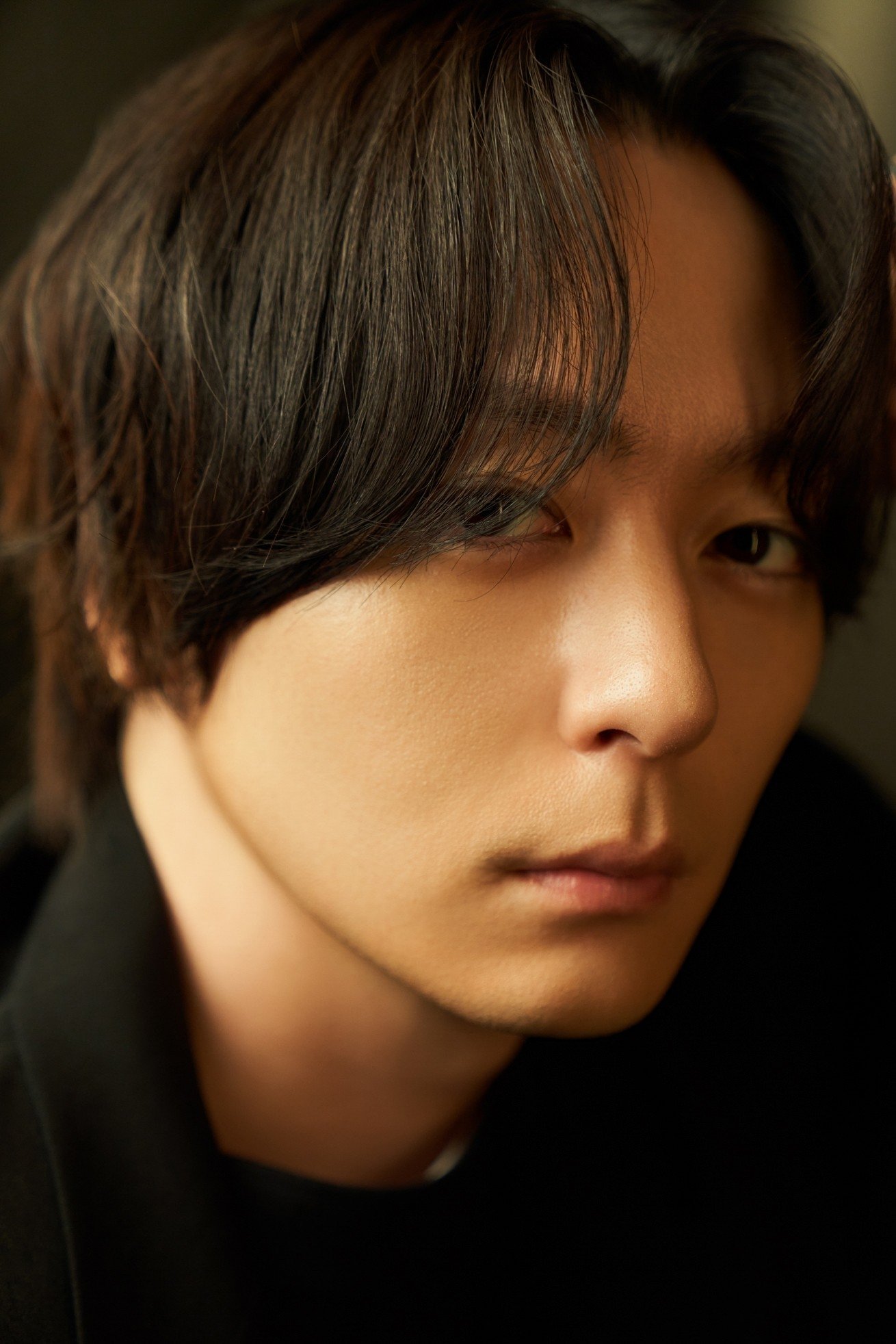 Atsuhiro Inukai as Sento Kiryuu / Kamen Rider Build