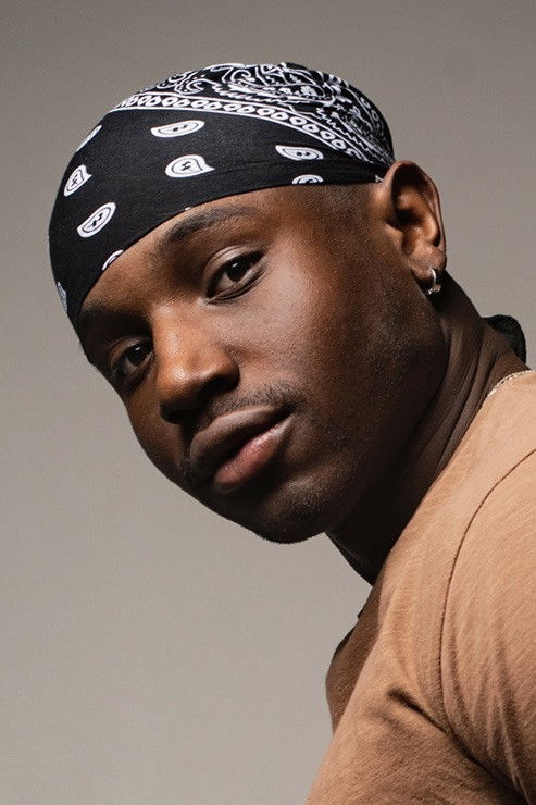 et billede af Joel Ekperigin