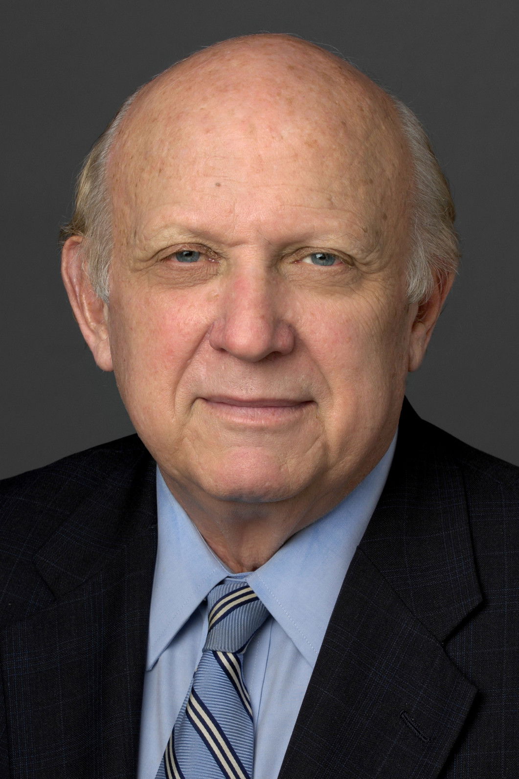 et billede af Floyd Abrams
