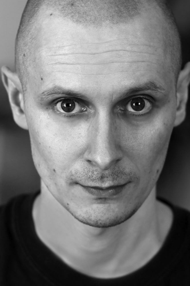 et billede af Paul Warren