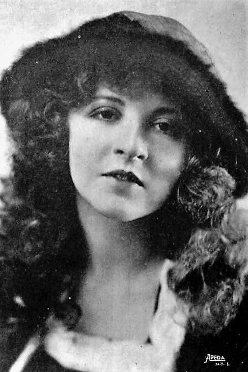 et billede af Nancy Deaver