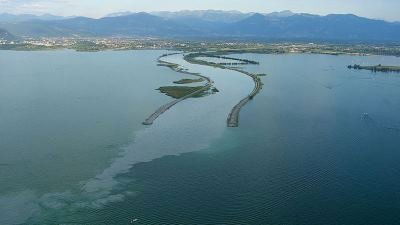 Thumbnail for Der Alpenrhein Season 1 Episode 1