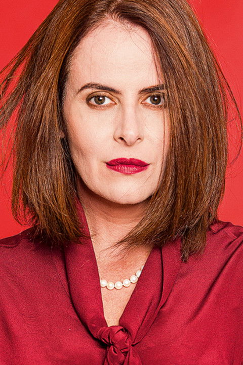 et billede af Fernanda Young