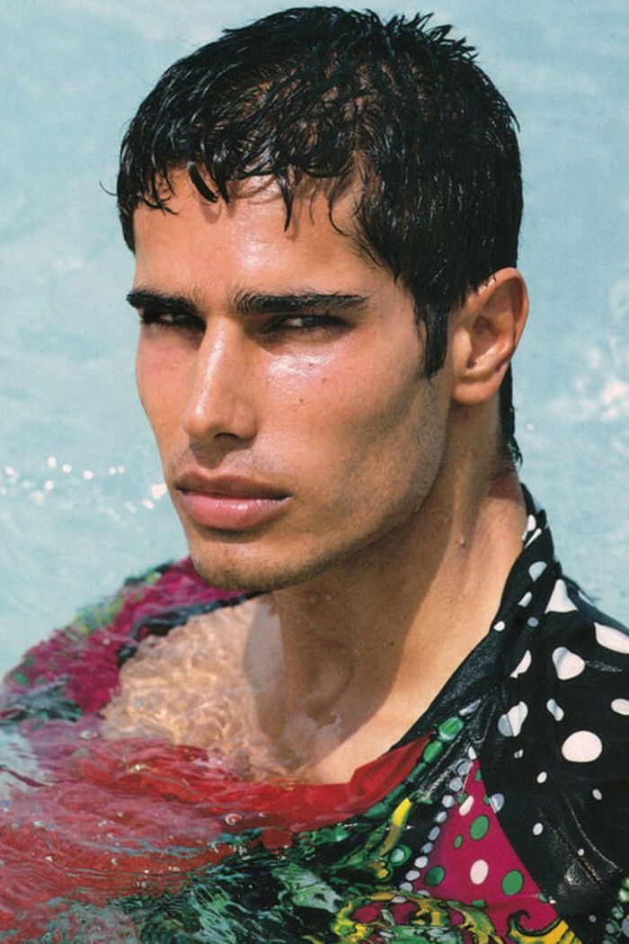 et billede af Cameron Alborzian