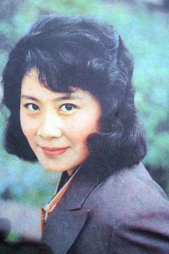 et billede af Zhou Hong