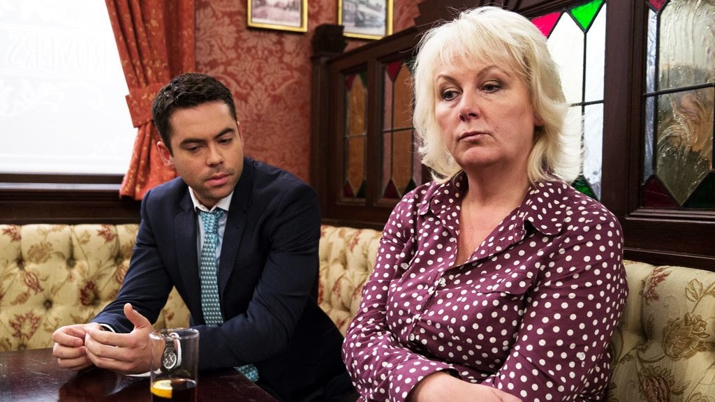 Coronation Street Season 55 :Episode 214  Mon Nov 03 2014, Part 1