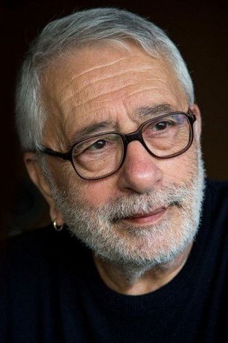 et billede af Mehmet Teoman