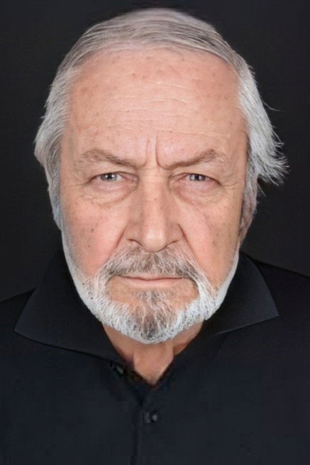 et billede af Gündüz Sezgin