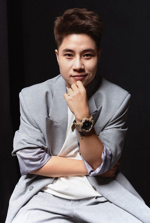 et billede af Đinh Hà Uyên Thư