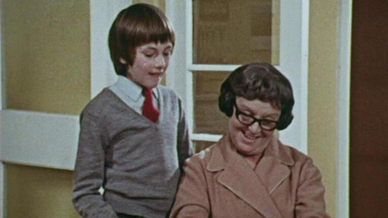 Granny Gets the Point (1971)