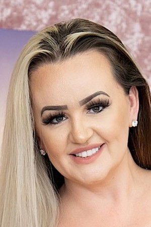 et billede af Kendra Kox