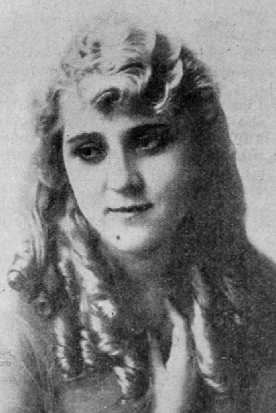 et billede af Louise Orth