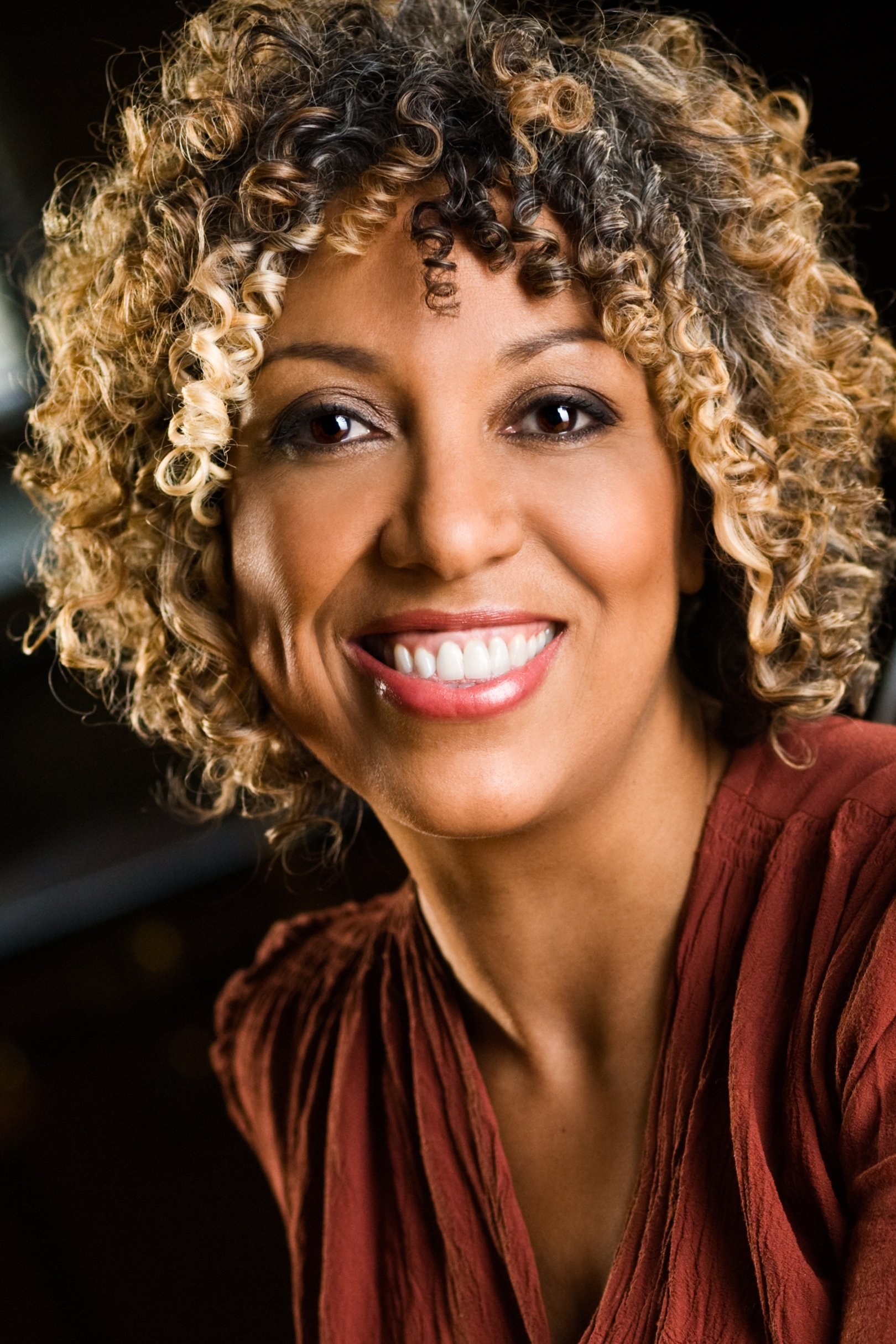 et billede af Lesley Ewen