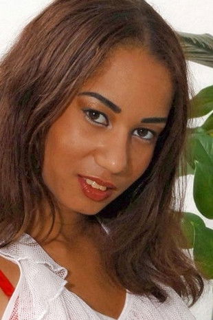 et billede af Mya Mason