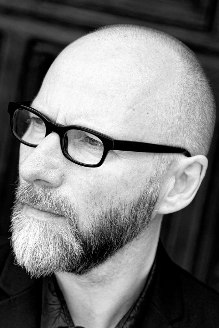 et billede af David Longdon