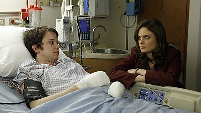 Bones - Season 3 Episode 15 : El dolor en el corazón (2017)