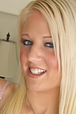 et billede af Armani St. James