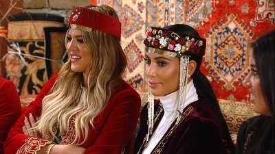 Keeping Up with the Kardashians Staffel 10 :Folge 14 