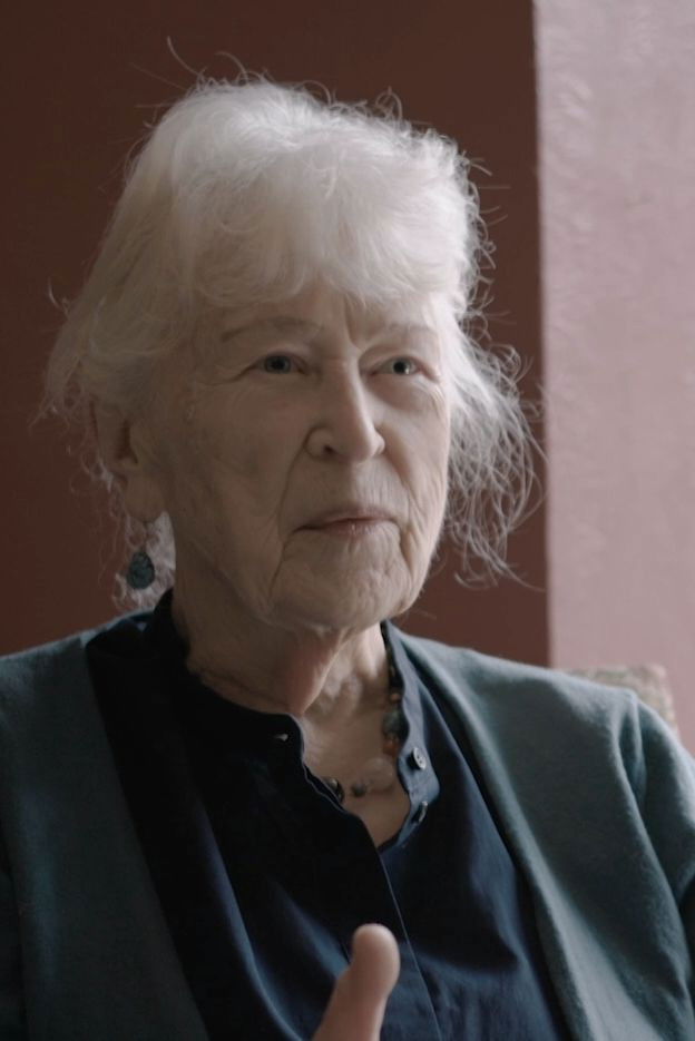 et billede af Hilary Pyle