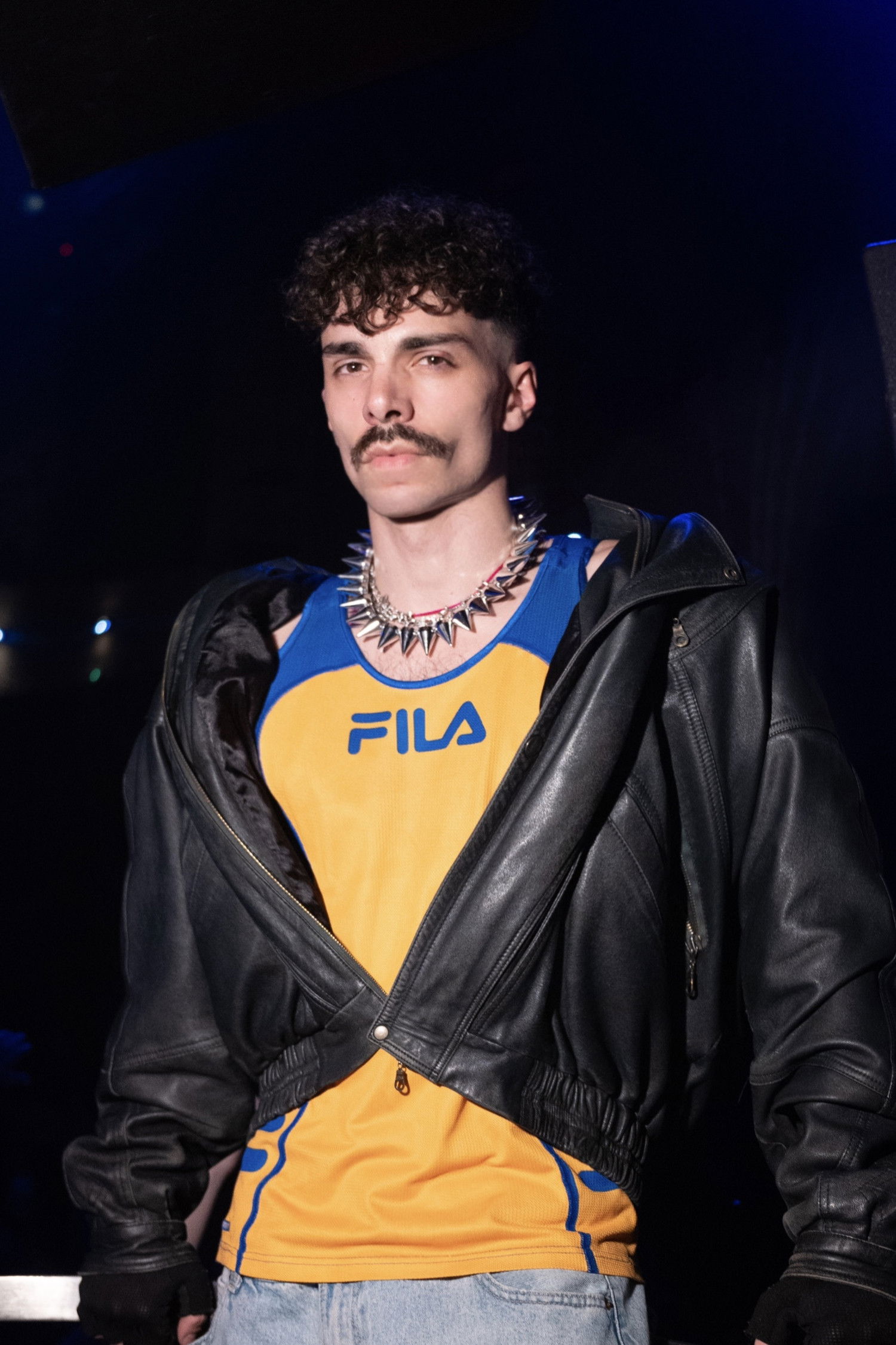 et billede af Peter Castro