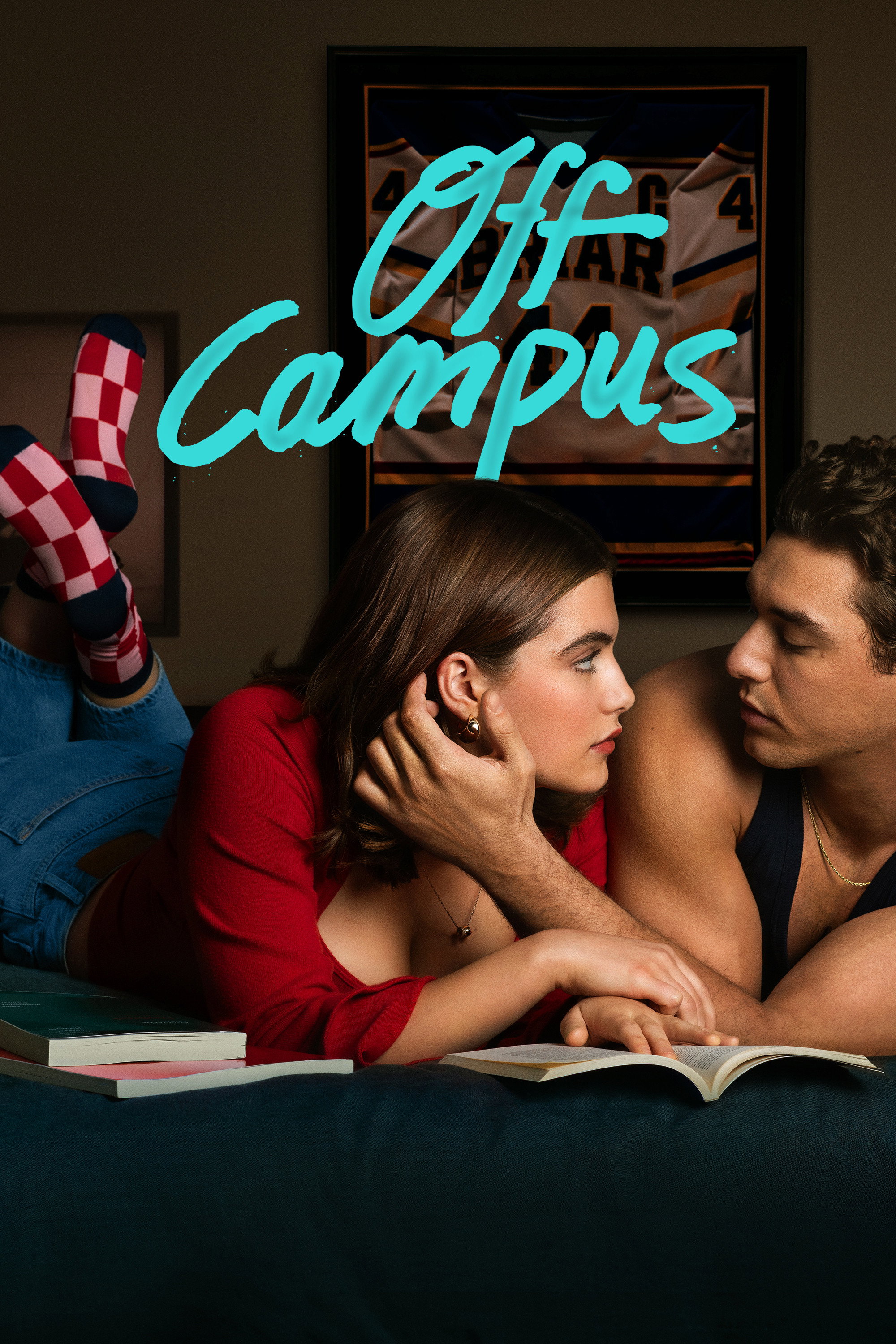 poster tv Off Campus