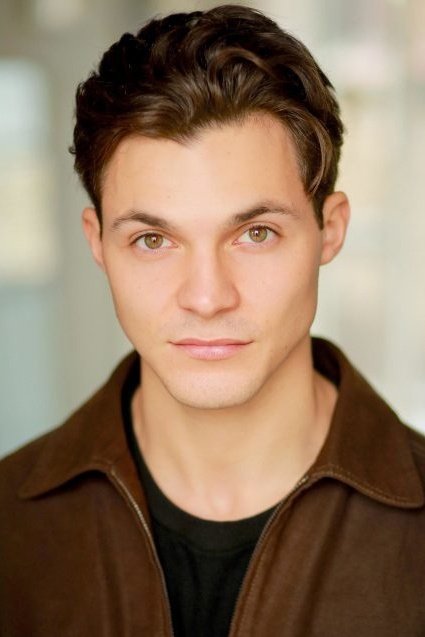 et billede af Gabriel Tierney