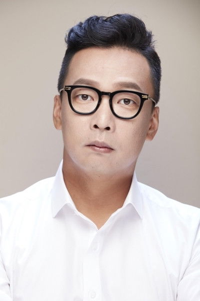 et billede af Park Joon-hyung