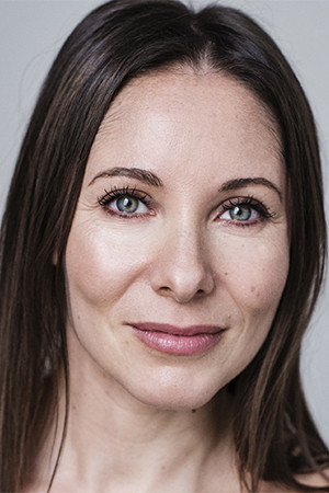 et billede af Anna-Marie Wayne