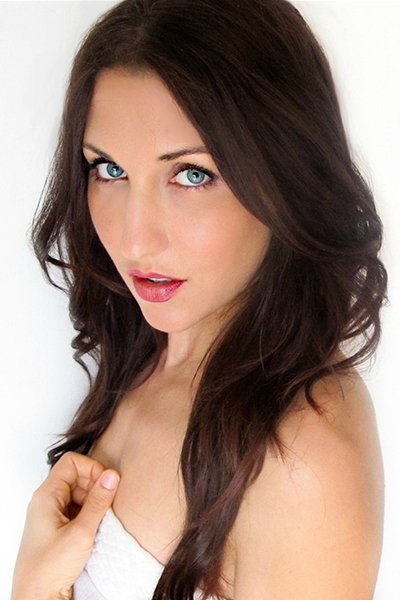 et billede af Theresa Joy